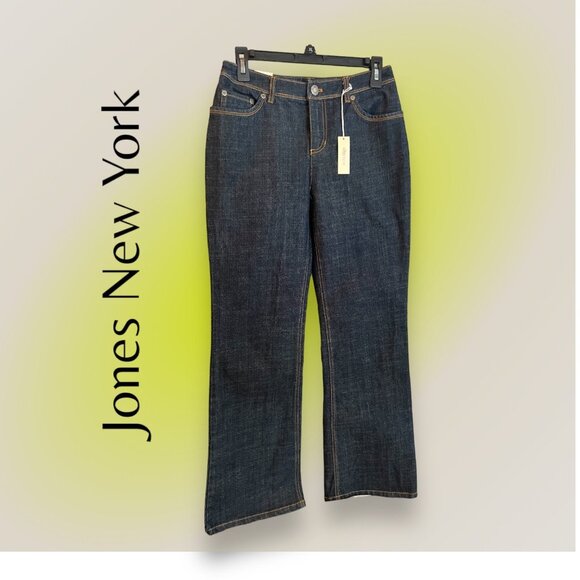 ✅3/$20 Sale-JONES NEW YORK STRETCH BOOTCUT JEANS - NWT! WOMEN'S 4P - Picture 1 of 9